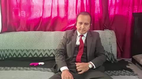 Hazzan online show from 10/02/25, 03:52