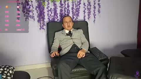 Snapshot of yazfore chatting on 06/05/26, 02:18 Hazzan online show from 06/05/26, 02:18