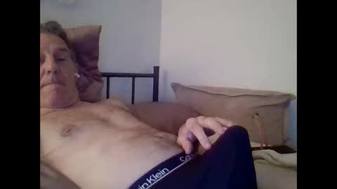 Snapshot of yeah_baby6988 chatting on 09/29/25, 06:24 yeah_baby6988 online show from 09/29/25, 06:24