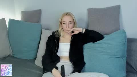 Loe online show from 11/30/25, 08:07