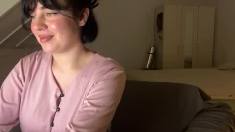 Snapshot of yeahrina chatting on 09/30/25, 08:36 rina online show from 09/30/25, 08:36