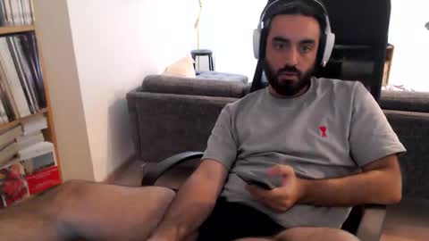 yeeaahoo online show from 10/14/25, 06:58