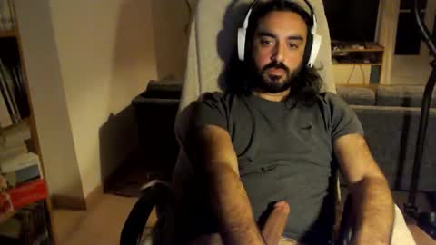 yeeaahoo online show from 11/18/25, 09:08