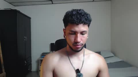 Snapshot of yeff_stone chatting on 01/05/26, 11:19 yeff online show from 01/05/26, 11:19