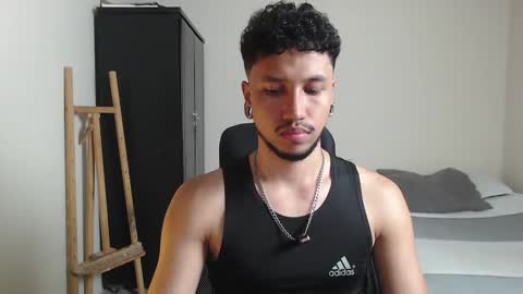 Snapshot of yeff_stone chatting on 01/08/26, 12:24 yeff online show from 01/08/26, 12:24