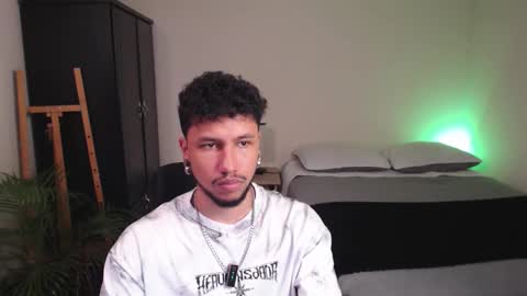 yeff online show from 03/08/26, 01:47