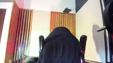 Snapshot of yeidonn chatting on 06/26/26, 04:06 Yeidonn online show from 06/26/26, 04:06