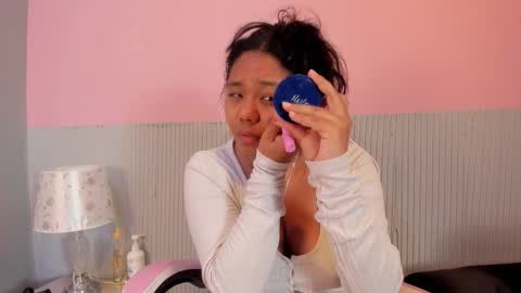 yeika_foxy online show from 11/15/25, 10:56