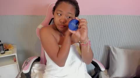 yeika_foxy online show from 02/04/26, 11:27