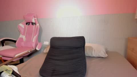 yeika_foxy online show from 04/11/26, 11:36