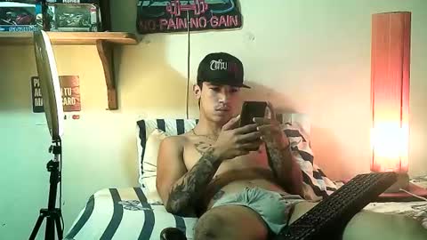 yeisoncastellanos1999 online show from 04/06/26, 08:10