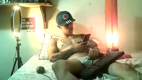 Snapshot of yeisoncastellanos1999 chatting on 06/22/26, 03:20 yeisoncastellanos1999 online show from 06/22/26, 03:20