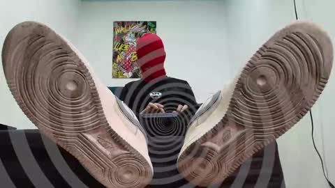 Snapshot of yeisongomezz chatting on 11/17/25, 09:20 yeisongomezz online show from 11/17/25, 09:20