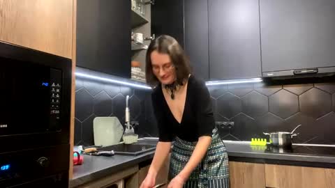 Yekaaoki online show from 12/28/24, 07:54