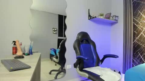 yelena03 online show from 02/09/26, 09:41