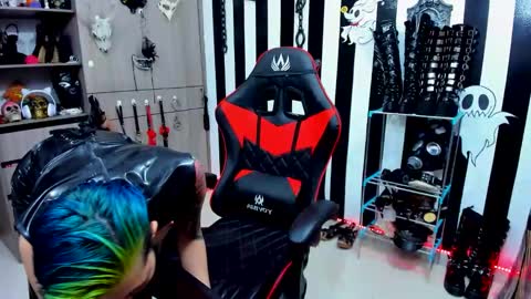 Snapshot of yelena_bondaje chatting on 12/22/24, 08:14 Yelena online show from 12/22/24, 08:14