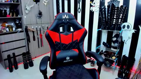 Snapshot of yelena_bondaje chatting on 12/28/24, 12:57 Yelena online show from 12/28/24, 12:57