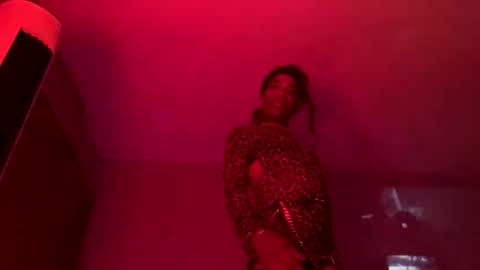 Ella Ts online show from 09/20/25, 08:15