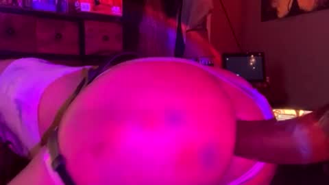 Ella Ts online show from 07/19/26, 05:33