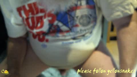 .     y e l l o w s n a k e s       . online show from 04/04/26, 01:30