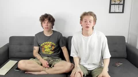 Yen online show from 09/26/25, 05:50