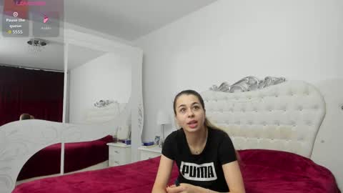 yennefer13 online show from 01/12/26, 09:42