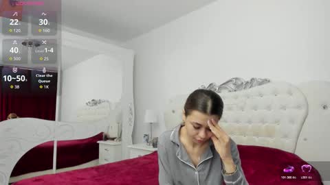 yennefer13 online show from 02/16/26, 09:44