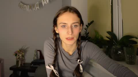 Zoe online show from 02/01/25, 09:29