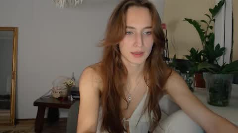 Zoe online show from 10/18/25, 08:42