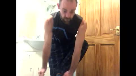 Snapshot of yesbarbs chatting on 12/01/25, 04:45 yesbarbs online show from 12/01/25, 04:45