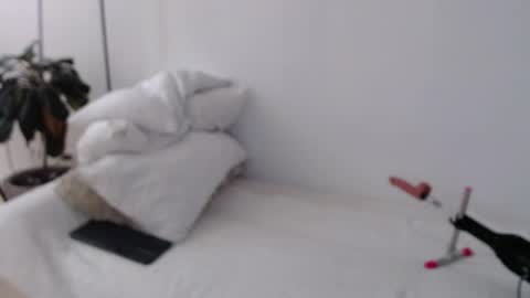 yesikacosta online show from 04/12/26, 07:19