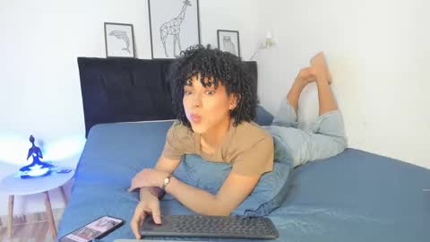 YAMPOOL  online show from 09/30/25, 04:34