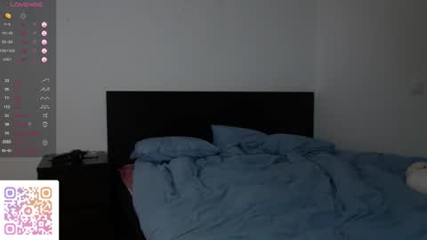 Snapshot of yess_kiki chatting on 11/29/25, 10:40 Kiki online show from 11/29/25, 10:40