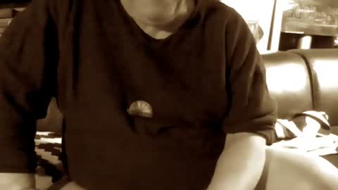 yessex247 online show from 04/14/26, 01:44