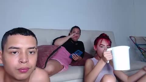 yessica and andres online show from 09/20/25, 06:25