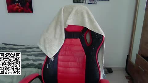 yessica_gomez01 online show from 04/10/26, 10:47