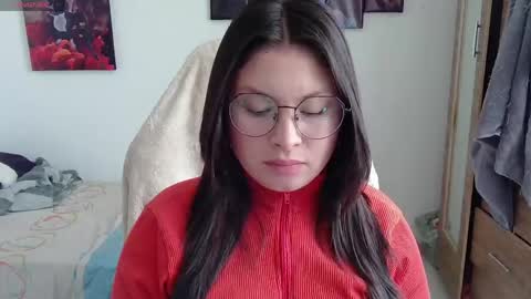 yessica_gomez01 online show from 05/26/26, 10:28