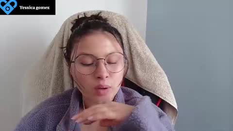 yessica_gomez01 online show from 06/26/26, 10:14