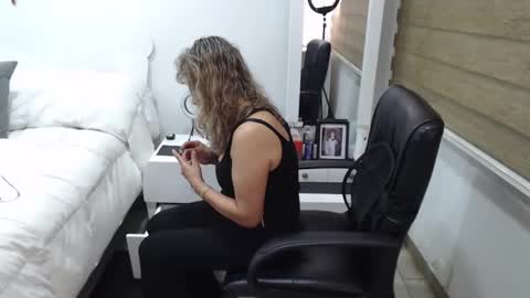 jessy online show from 02/09/25, 01:00