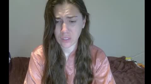 Snapshot of yesyoucanjustdoit chatting on 09/20/25, 01:56 Kira online show from 09/20/25, 01:56