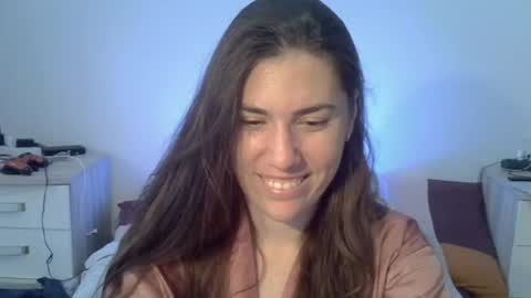 Kira online show from 06/01/26, 08:49