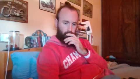 yeti_92 online show from 09/29/25, 11:04