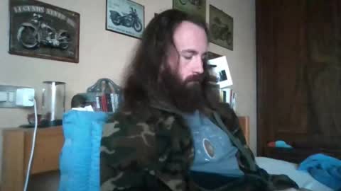 yeti_92 online show from 09/30/25, 06:29