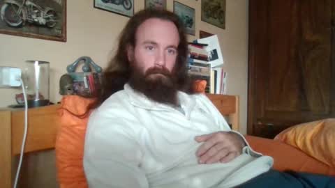 yeti_92 online show from 10/11/25, 12:58