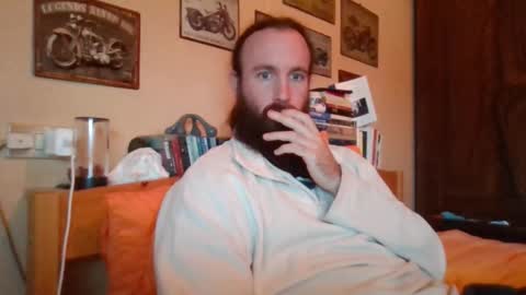 yeti_92 online show from 10/25/25, 09:06