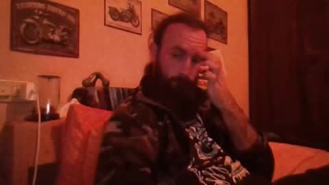 yeti_92 online show from 11/27/25, 05:37