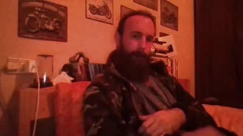 yeti_92 online show from 11/28/25, 05:59