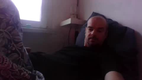 Snapshot of yewloo chatting on 11/29/25, 06:49 yewloo online show from 11/29/25, 06:49