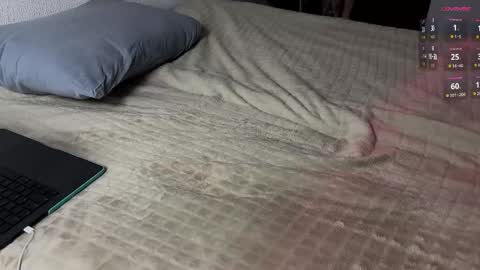 yexes online show from 10/11/25, 03:39