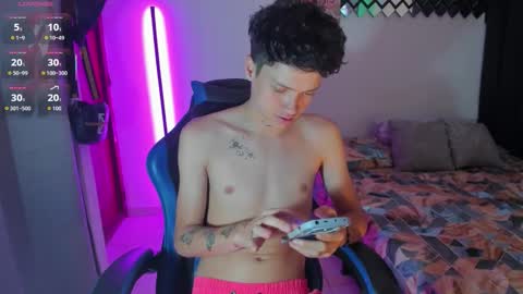 jhon online show from 10/31/25, 07:04